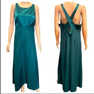1001 Nights Green Crossed Back Straps Long Gown Size 18
